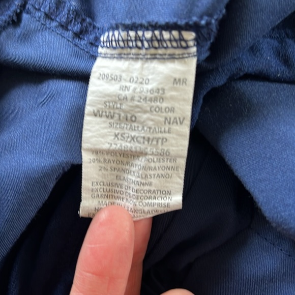 Cherokee Women’s navy scrubs - Picture 5 of 6